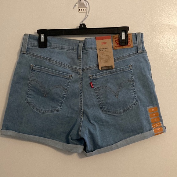 Levi's Pants - NWT! Levi’s denim shorts
